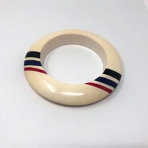 Retro 1970s lacquered wood bangle bracelet